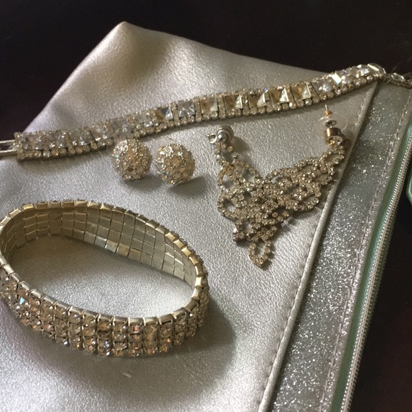 Prom Jewelery - Picture 1 of 5